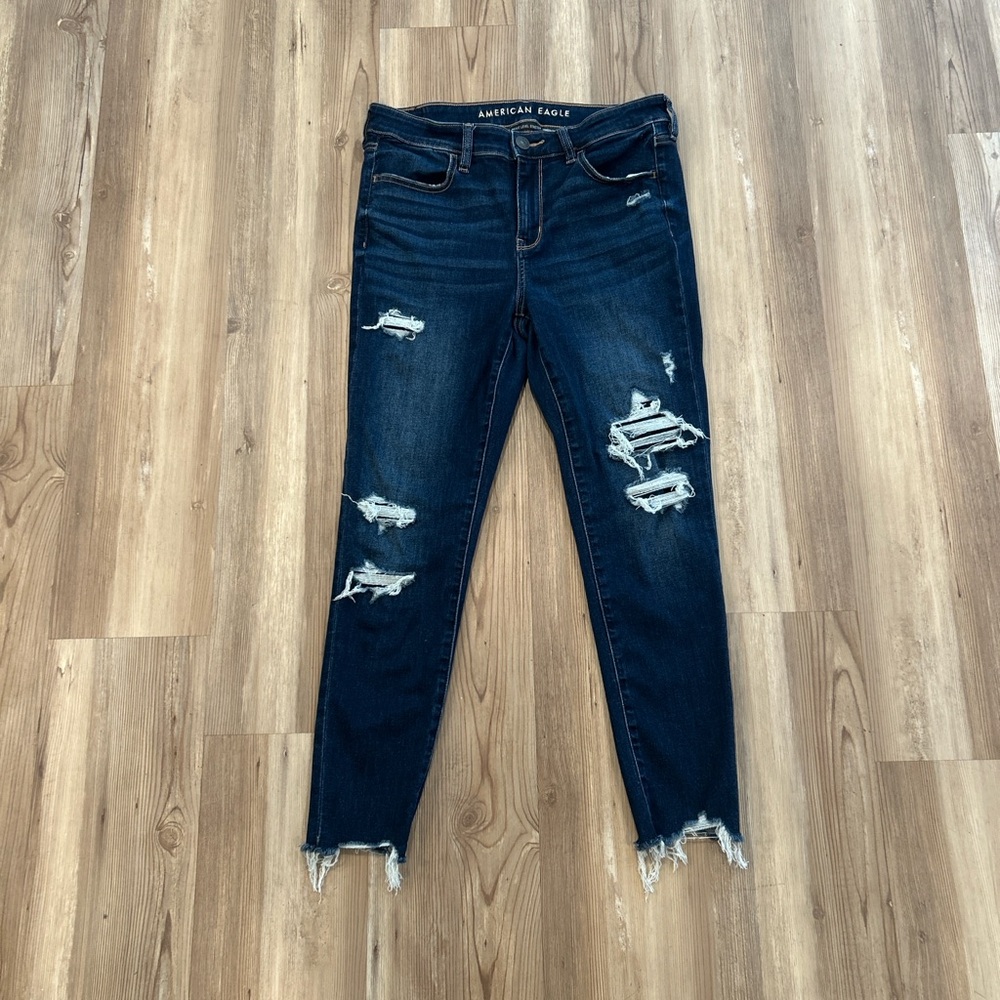 American Eagle Distressed Blue Jeans